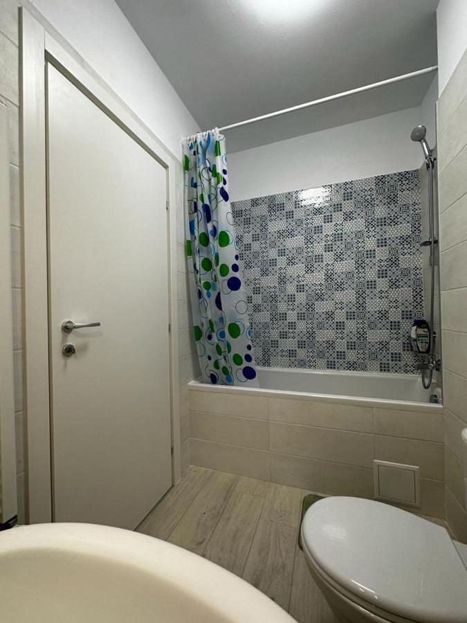 Casa Ta La Munte דירה בראשוב